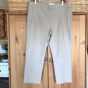 Elle Capri Pants